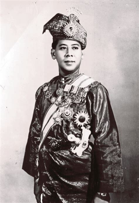 Born on 28 november 1927, tuanku abdul halim ascended to the kedah throne after the demise of his father, sultan badlishah ibni almarhum sultan abdul hamid halim shah, on 14. Sultan Abdul Halim: The passing of a 'People's King' | New ...