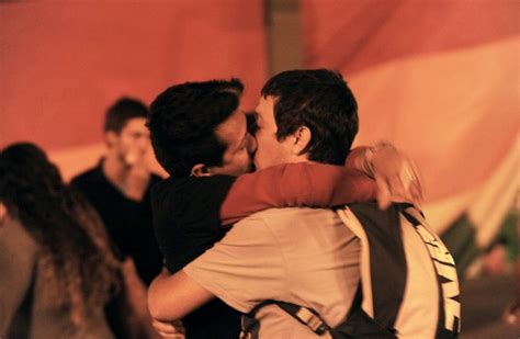 Les Jeunes Homosexuels Plus Discriminés Libération
