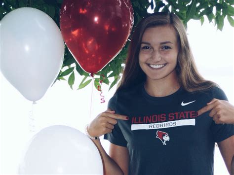 Wisconsin Dii State 500 Free Champion Dee Dee Walker Lends Verbal To