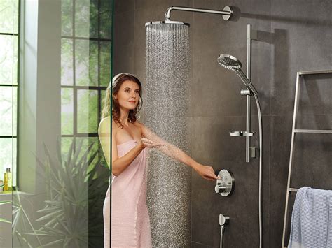 Showering With Less Splashes Hansgrohe Int