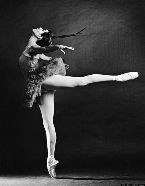 A Brief Visual History Of Ballet In The 20th Century Maria Tallchief Ballet History Ballet Poses