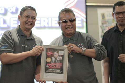 Nk tanya apa masalah operasi tandatangan tidak boleh berlaku pada masa ini semasa nak hantar sebutharga dan apa maksud status sijil digital sedia untuk diperbaharui. Pelancongan maya, apa tu? Jom terokai MyVXp: Digital ...
