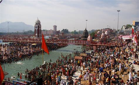 Hindu devotees come from all over the world to take bath in the holy ganges river during kumbh mela. Ardh Kumbh Mela at Haridwar 2016 | HISTORY OF INDIA