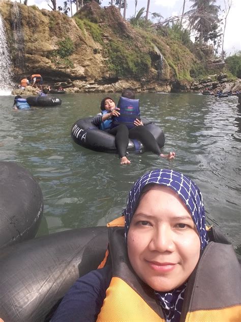 Petualangan Seru dan Menyenangkan, River Tubing di Sungai Oyo [ Nurul