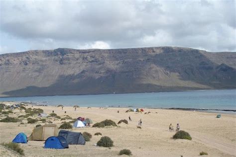 Playa De El Salado Playa El Salado La Graciosa Lanzarote Canarias Playas Guías