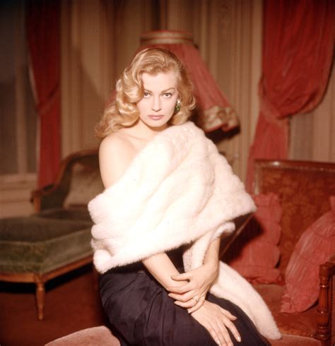 Anita Ekberg Photo 70 Of 91 Pics Wallpaper Photo 366045 Theplace2