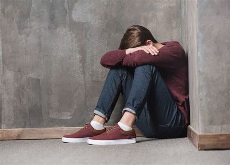 Depresja młodzieńcza objawy przyczyny i leczenie depresji u