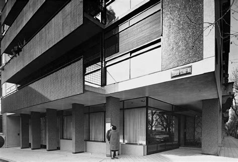 Edificio Posadas Y Schiaffino Mario Roberto Alvarez 1959
