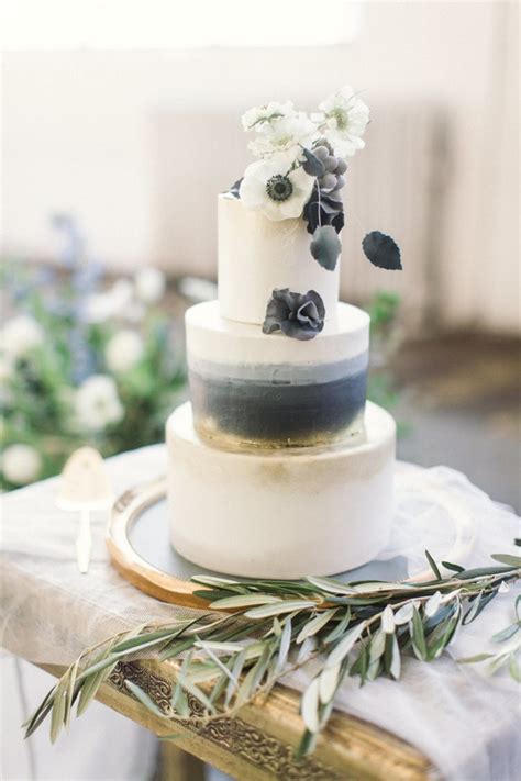Elegant Gold and Grey Wedding Color Inspiration - EmmaLovesWeddings