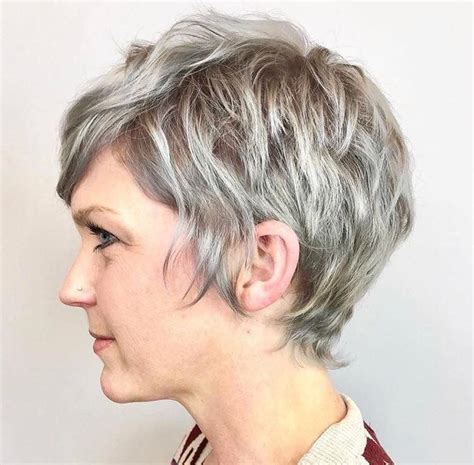 21 Best Hairstyles For Growing Out Pixie Cut Hairstyle Catalog