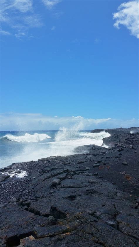 Black Sand Beaches In Hawaii Where To See A Black Sand Beach On The
