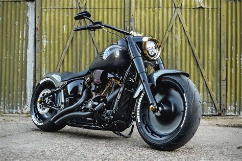 Custom Harley Davidson Fat Boy 114 With Gold Components Will Have You