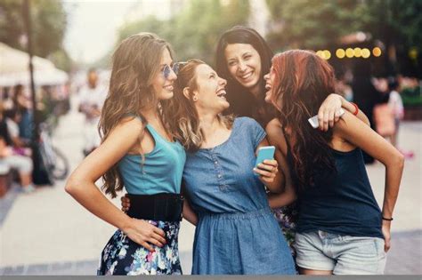 Amistad personas juntos feliz kids. 5 secretos que las mujeres solteras e independientes no le ...