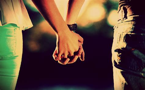 Lovers Holding Hands Couple Wallpapers Hd Desktop And Mobile