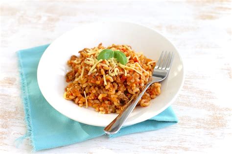 Macaroni is a type of pasta! Macaroni met gehakt - Lekker en Simpel