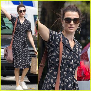 Rachel Weisz Enjoys A Summer Stroll In Nyc Rachel Weisz Just Jared Celebrity News And