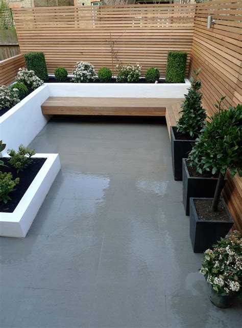 Going beyond the straight and narrow. 25 Peaceful Small Garden Landscape Design Ideas