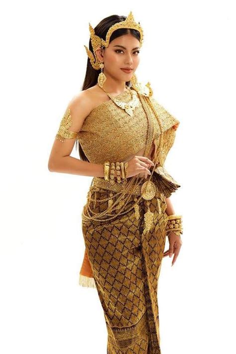 🇰🇭 khmer krom women in cambodia ancient costume 🇰🇭 cambodia traditional dress 🇰🇭