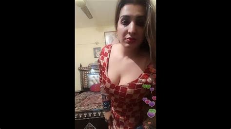 Pakistani Bhabhi Dancing On Webcam Mast Youtube