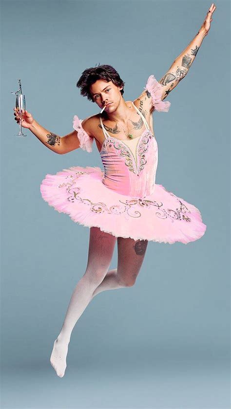 Harry Styles en tutu pour le "Saturday Night Live" - Harry ...