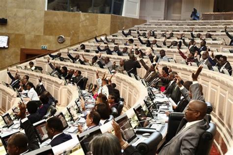 Parlamento Angolano Aprova Por Unanimidade Lei Que Torna Ensino Gratuito Angola24horas