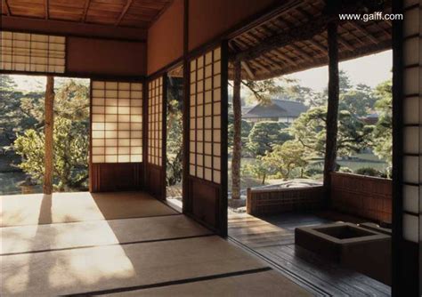 Los niños y niñas juegan afuera, lo hacen siempre que les dejamos, ya que el tipo de vida actual y la no disponibilidad de espacios abiertos y naturales se han convertido en un obstáculo para el juego infantil. Arquitectura tradicional japonesa - ARQUITECTURA de CASAS