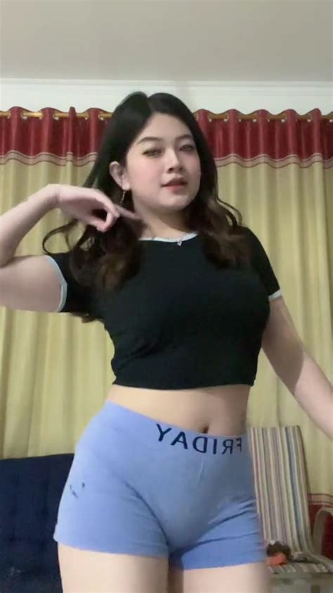 Cantik Basah Mama Muda Goyang Dangdut Hot Tiktok Tante Bigo Live By