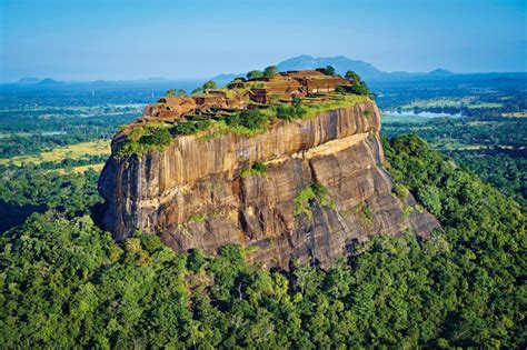 Top 10 Places To Visit In Sri Lanka