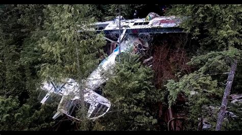 The Crashed Airplane Near Tofino Bc Hike And History Youtube
