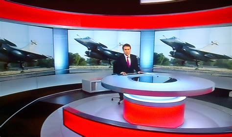 TV with Thinus: BEAUTIFUL. Now THIS is a news set; BBC World News ...
