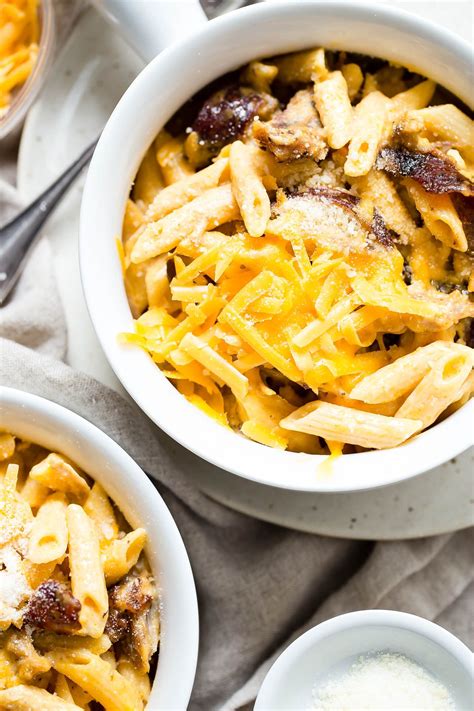Mac and cheese is not a main course unless it has some kind of meat in it, and veggies would be even better to be included. Mac and Cheese with BBQ Rib Meat | Recipe | Rib meat, Easy ...