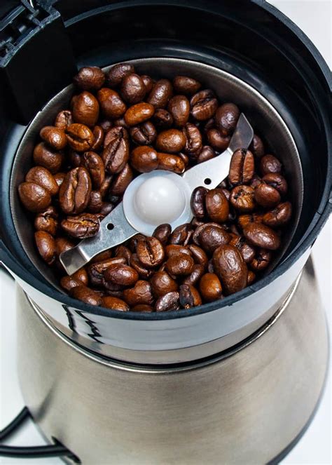 The Best Coffee Grinder In 2023 Burr Blade Manual Enjoyjava