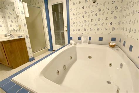 Maine Hot Tub Suites Spa Tubs In Portland Lewiston Bangor And More