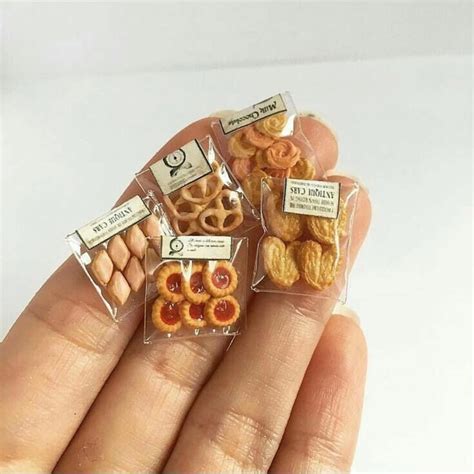 Pin By Beere On Clay Miniatures Miniature Food Mini Craft Mini Things