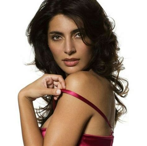 Caterina Murino Sexy Pictures Will Heat Up Your Blood With Fire And Energy For This Sexy Diva