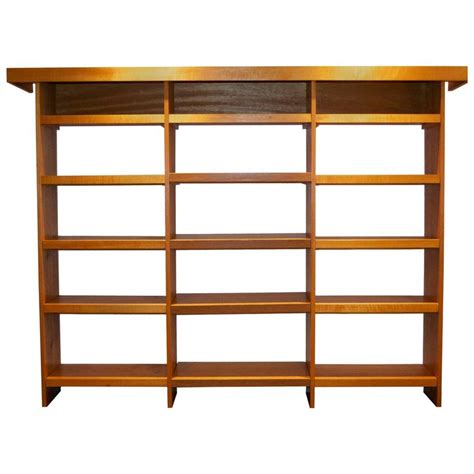 Although the eight represent a small fraction of the total number of structures designed by the renowned architect, they offer a reasonable sample of wright's distinctive style. Frank Lloyd Wright Bibliotheque | Lloyd wright, Modern ...