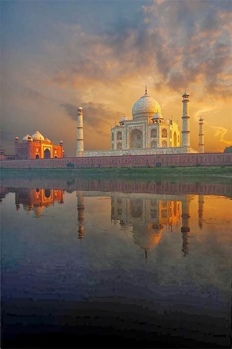 View Of Taj Mahal Across River Agra India Nepalviews India Landscape