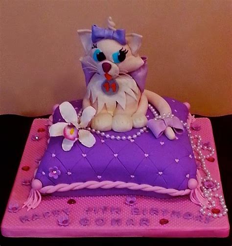 Marie The Cat Cake Decorated Cake By Anna Cakesdecor