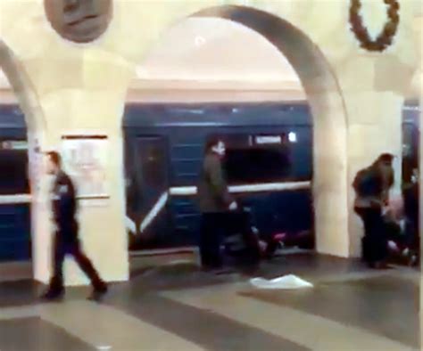 Photos Dramatic Images From Russian Subway Explosion Scene East Bay Times