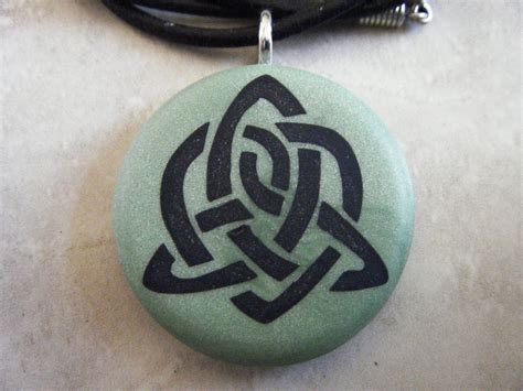 Celtic Symbol For Sisterhood Hand Carved On A By Riinnovations