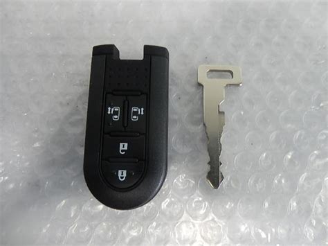 Used Keyless Entry Remote Control Key Daihatsu La S Be
