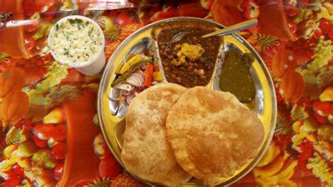 Best Vegetarian Dishes India Chole Bhature Travel Inspires
