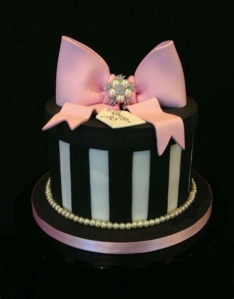 Make sure there's a cake involved! A very elegant birthday cake | Elegant birthday cakes ...