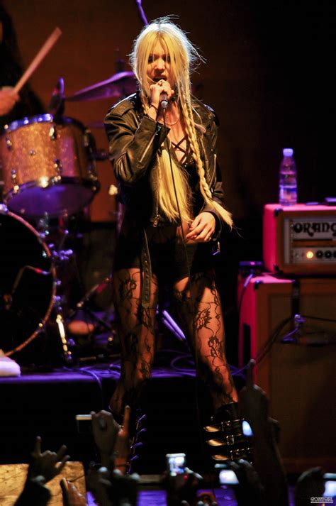 July 7th The Pretty Reckless Perform In Concert In Madrid Taylor