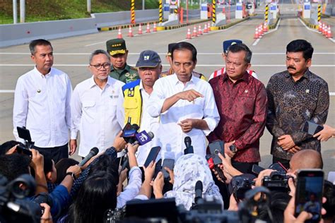 Usai Muncul Di Debat Capres Jokowi Beri Penjelasan Soal Kenaikan Gaji