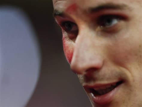 Plus de dix jours après son agression, le jeune champion du monde s'exprime pour la première fois. Pierre-Ambroise Bosse raconte son agression: «J'ai failli ...