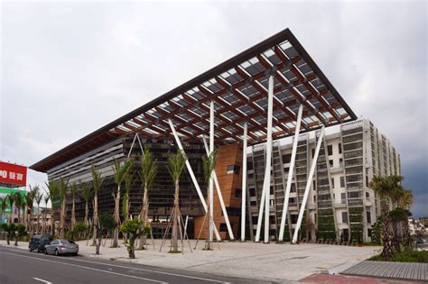 Looking to purchase an industrial steel building? Gallery of Chayi Industrial Innovation Center / Bio ...