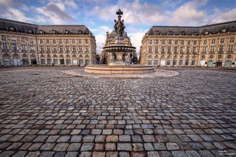 Bordeaux La Majestueuse Place De La Bourse