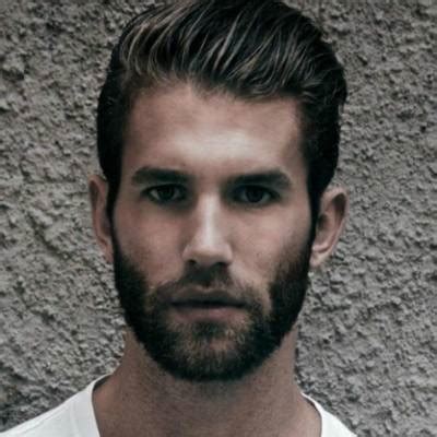 Noticable hairs that grow on the face of (hopefully) a male and give him a more masculin look. The meaning and symbolism of the word - «Beard»