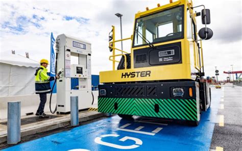 Hamburger Hafen Und Logistik Ag Began Testing A Hydrogen Fuel Cell